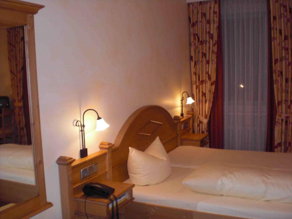 Hotel-Restaurant Schieble เคนซิงเงน ห้อง รูปภาพ